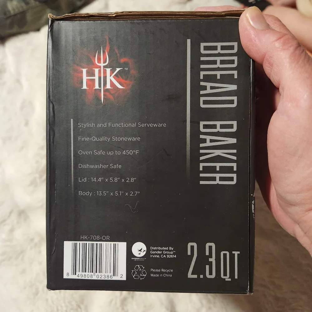 NIB Hells Kitchen Artisan Bread Baker Gordon Ramsey 2.3 Quart Stoneware Orange